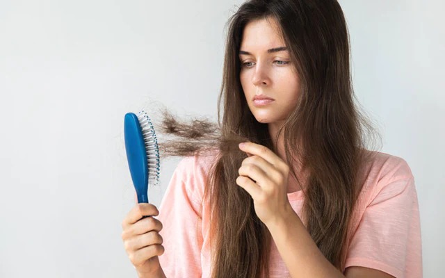 Science Behind Hair Growth: Understanding The Causes of Hair Loss