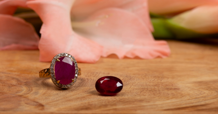 Discover The Top Astrological Benefits Of Maanik Gemstone