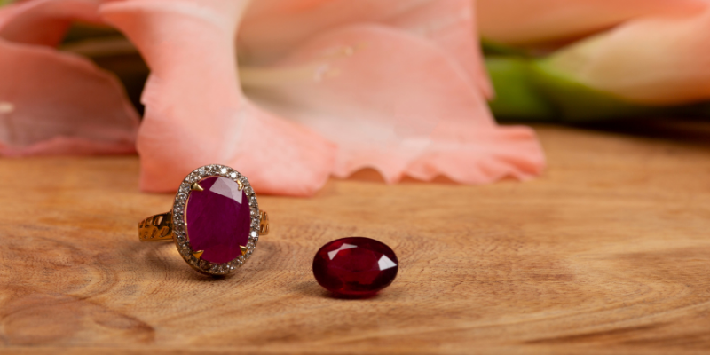 Discover The Top Astrological Benefits Of Maanik Gemstone