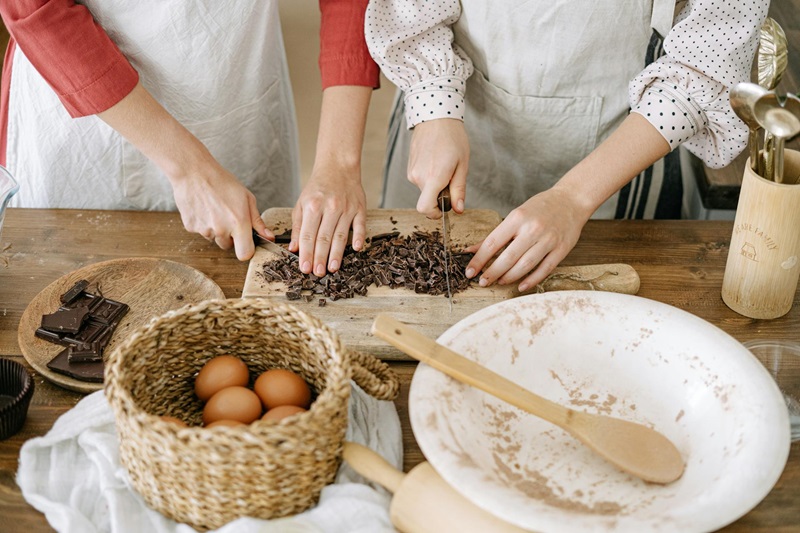 Rising Together: How Collaborative Learning Elevates Baking Skills and Creativity